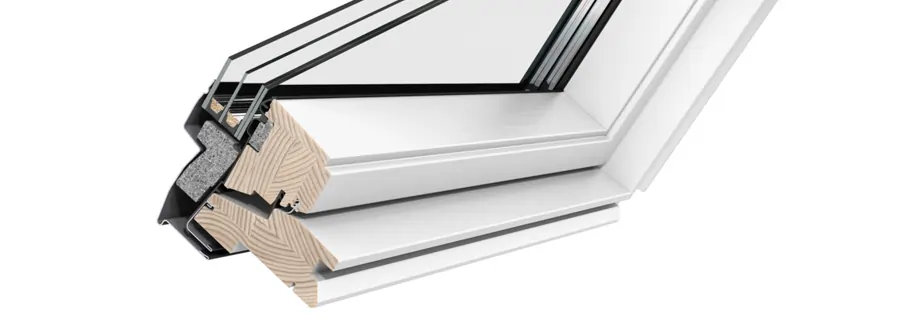 Fenêtre de toit VELUX finition White Finish en bois peint blanc pour intérieur moderne.